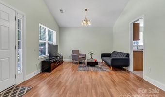 2126 Downing St, Charlotte, NC 28205