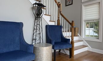 7 Hammerstone Ln, Altamont, NY 12009