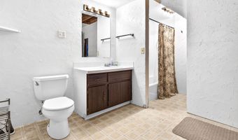1645 E ROELAND Ave, Appleton, WI 54915