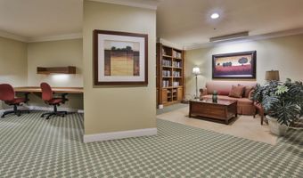 65 Hawthorne Dr 115, Bedford, NH 03110