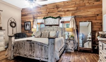 1098 Charles Marks Rd, Arnaudville, LA 70512