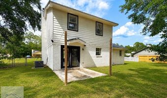 205 Pamela Dr, Allenhurst, GA 31301
