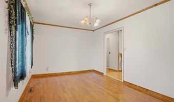 818 N Houston St, Adrian, MO 64720