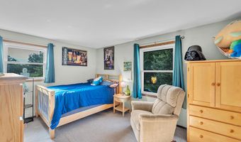 3552 W Southwood Dr, Franklin, WI 53132