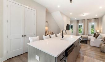 191 Chestnut Cir, Atlanta, GA 30342