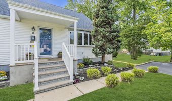 2 8th St, Aberdeen, NJ 07747