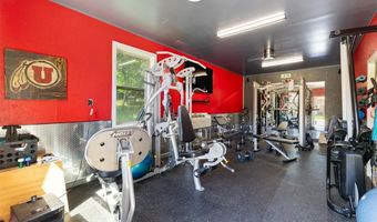 2100 E 21st St, Ada, OK 74820