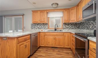 723 Amanda Ln, Alexandria, MN 56308