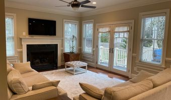 2138 PATRICK HENRY Dr, Arlington, VA 22205
