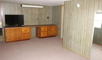 1802 10th Pl NE, Austin, MN 55912