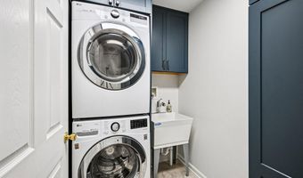 193 WYNDHAM Dr, Allentown, PA 18104