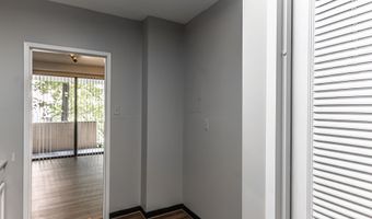 4141 N HENDERSON Rd 204, Arlington, VA 22203