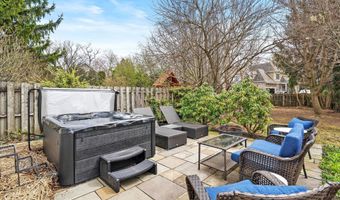 43 N Main St, Allentown, NJ 08501