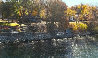 3019 1st St, Arnolds Park, IA 51331