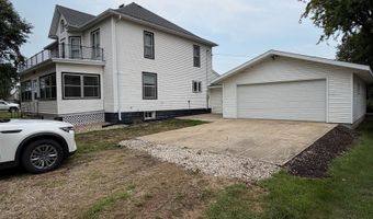 339 3rd St, Ashton, IA 51232