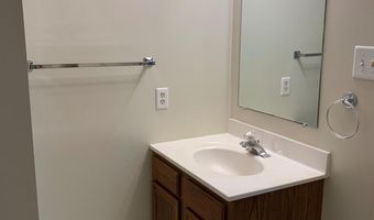 2113 N TAZEWELL Ct, Arlington, VA 22207
