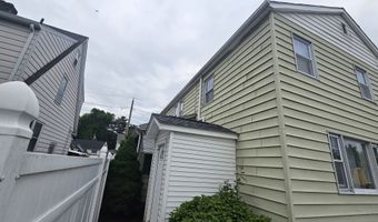 58 Waverly Pl, Bridgeport, CT 06610