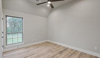 2084 Glenhollow Dr, Weatherford, TX 76088
