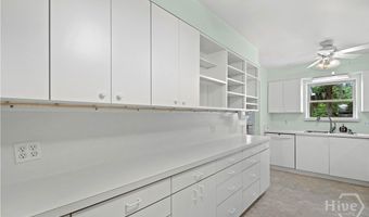 157 Ole Oak Rd, Allenhurst, GA 31301