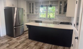 1504 RAINBOW Cir, Anniston, AL 36207