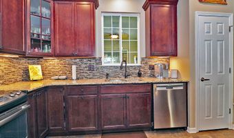46 Rockland St, Barnegat, NJ 08005