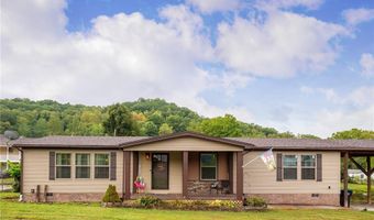 67 Lincoln Hts, Alum Creek, WV 25003