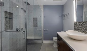 5250 POOKS HILL Rd B-13, Bethesda, MD 20814