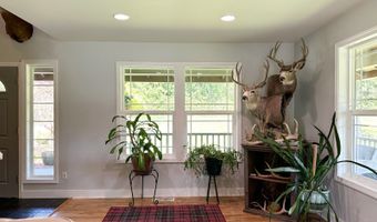 35134 Helligso Ln, Astoria, OR 97103