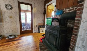 14 Getchell St, Bath, ME 04530