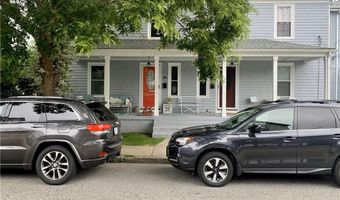 68 Evarts St, Newport, RI 02840