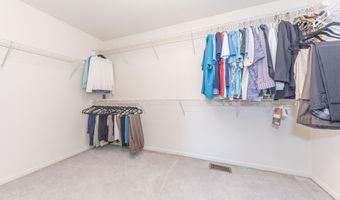 2058 Chardonnay Ct, Ann Arbor, MI 48108
