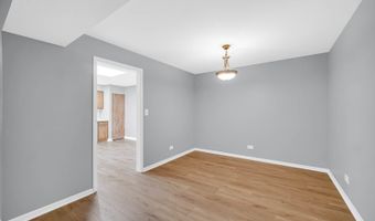 1030 S Fernandez Ave S 4-M, Arlington Heights, IL 60005