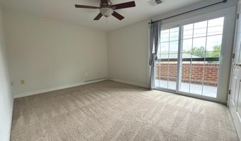 6924 FAIRFAX Dr 330, Arlington, VA 22213