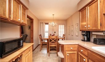 1774 Laurie Dr, Austintown, OH 44511