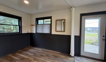 90 Searsport Ave, Belfast, ME 04915