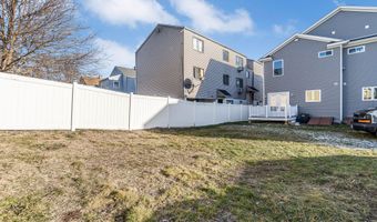 92 Lincoln Ave, Bridgeport, CT 06606