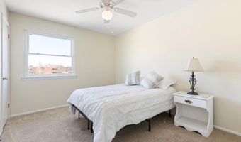 109 E SKEET Cir E, Bear, DE 19701