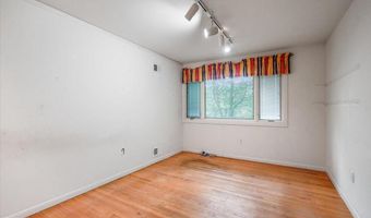 9009 CHARRED OAK Dr, Bethesda, MD 20817