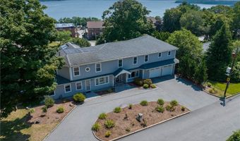 21 Crestwood Rd, Warwick, RI 02886