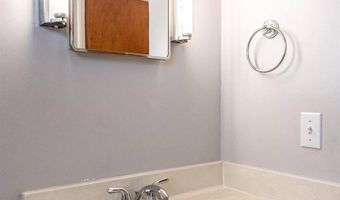 10395 Nc 211, Aberdeen, NC 28315