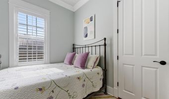 307 Saint George St, Bay St. Louis, MS 39520