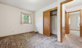4002 7th Ave, Anoka, MN 55303