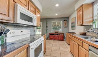 802 N Spears St, Alvarado, TX 76009