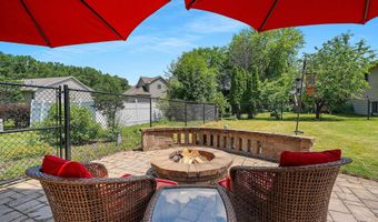 2744 W COMMONWEALTH Ct, Appleton, WI 54914