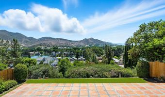 30670 Passageway Pl, Agoura Hills, CA 91301