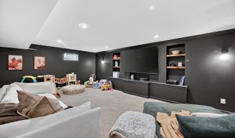 6092 Martha N Dr, Aurora, IN 47001