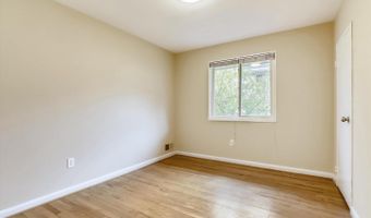4503 TRAYMORE St, Bethesda, MD 20814