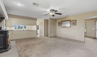 19360 Lawrence 2227, Aurora, MO 65605