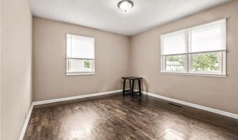 233 W 5th St, Adrian, MO 64720