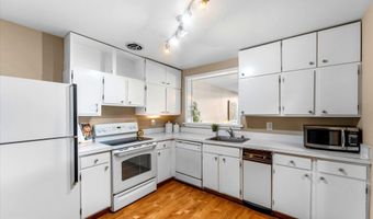 624 15TH St S 1, Arlington, VA 22202